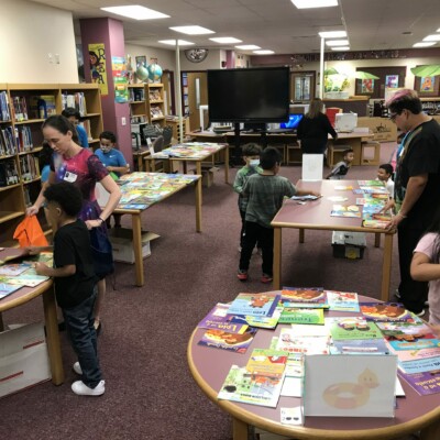 Smith students shop for Summer Success books.